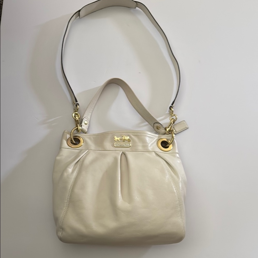 Coach Cream Leather Shoulder Bag NWT